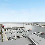 Sea Towers Apartamento