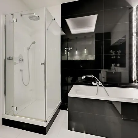 Sea Towers Apartment *
